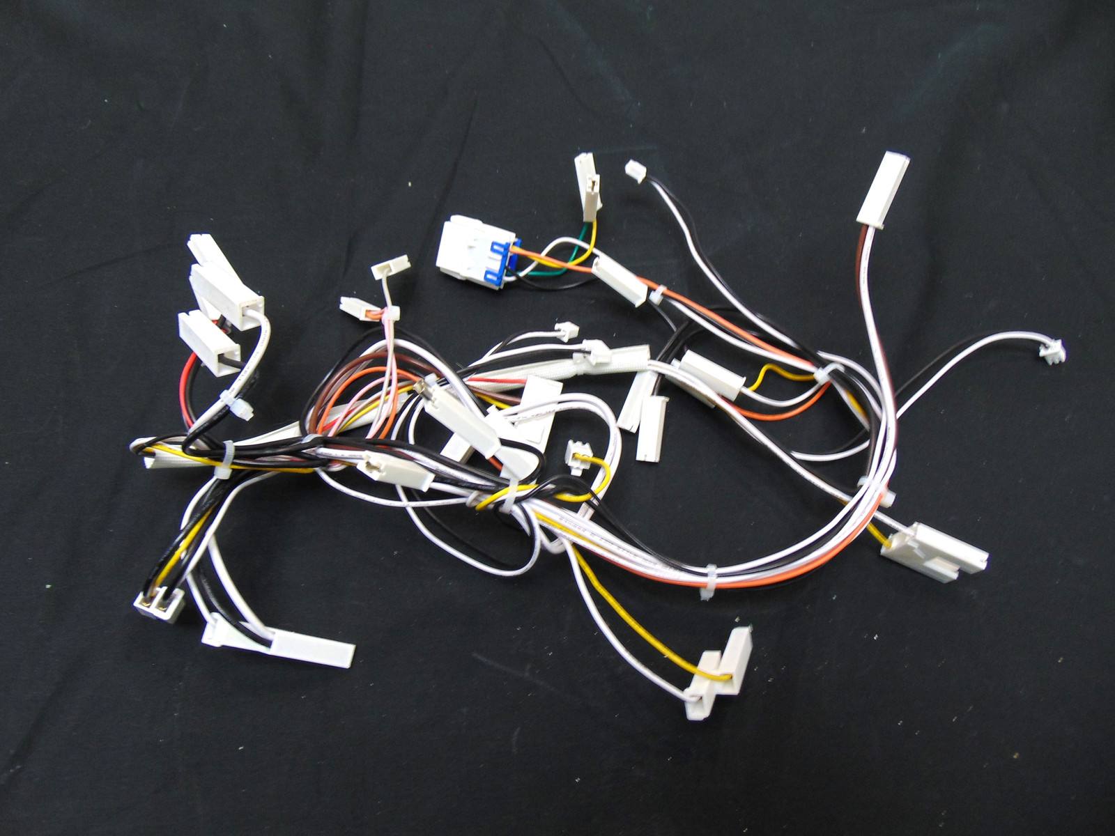 Frigidaire Microwave FMOS1846BBA Wire Harness 5304523976