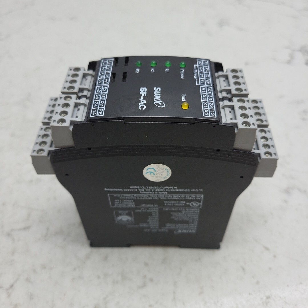 Sunx SF-AC Safety Relay Unit 24 Vdc
