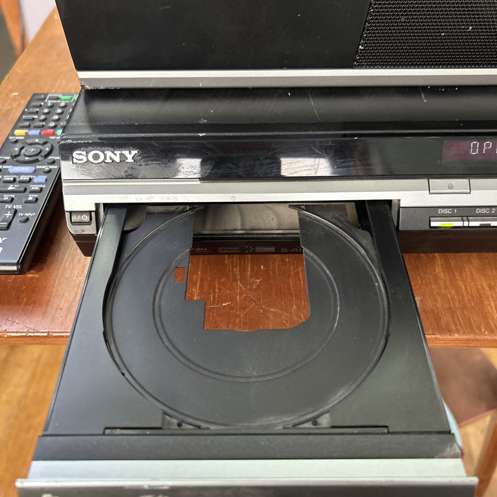 Sony DAV-HDX576WF Home Theater Receiver 5CD/DVD W/Remote, Speaker Tested & Works