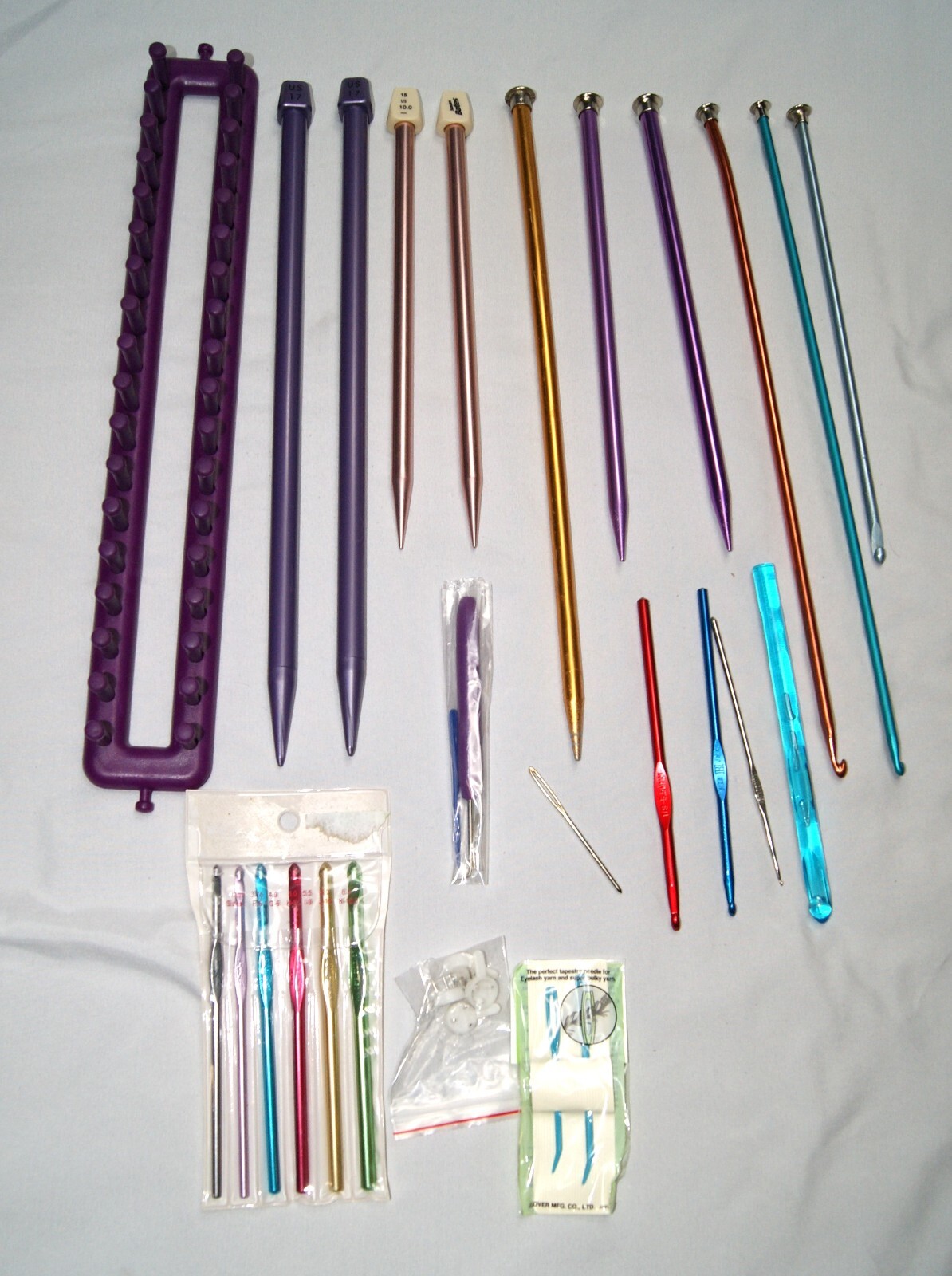 lot of mixed knitting needles & crochet hooks assorted accessories supplies