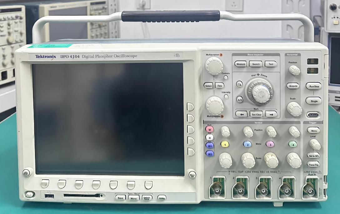 1PC Tektronix DPO 4104 1GHz 5GS/s 4Ch Oscilloscope Tektronix DPO4104