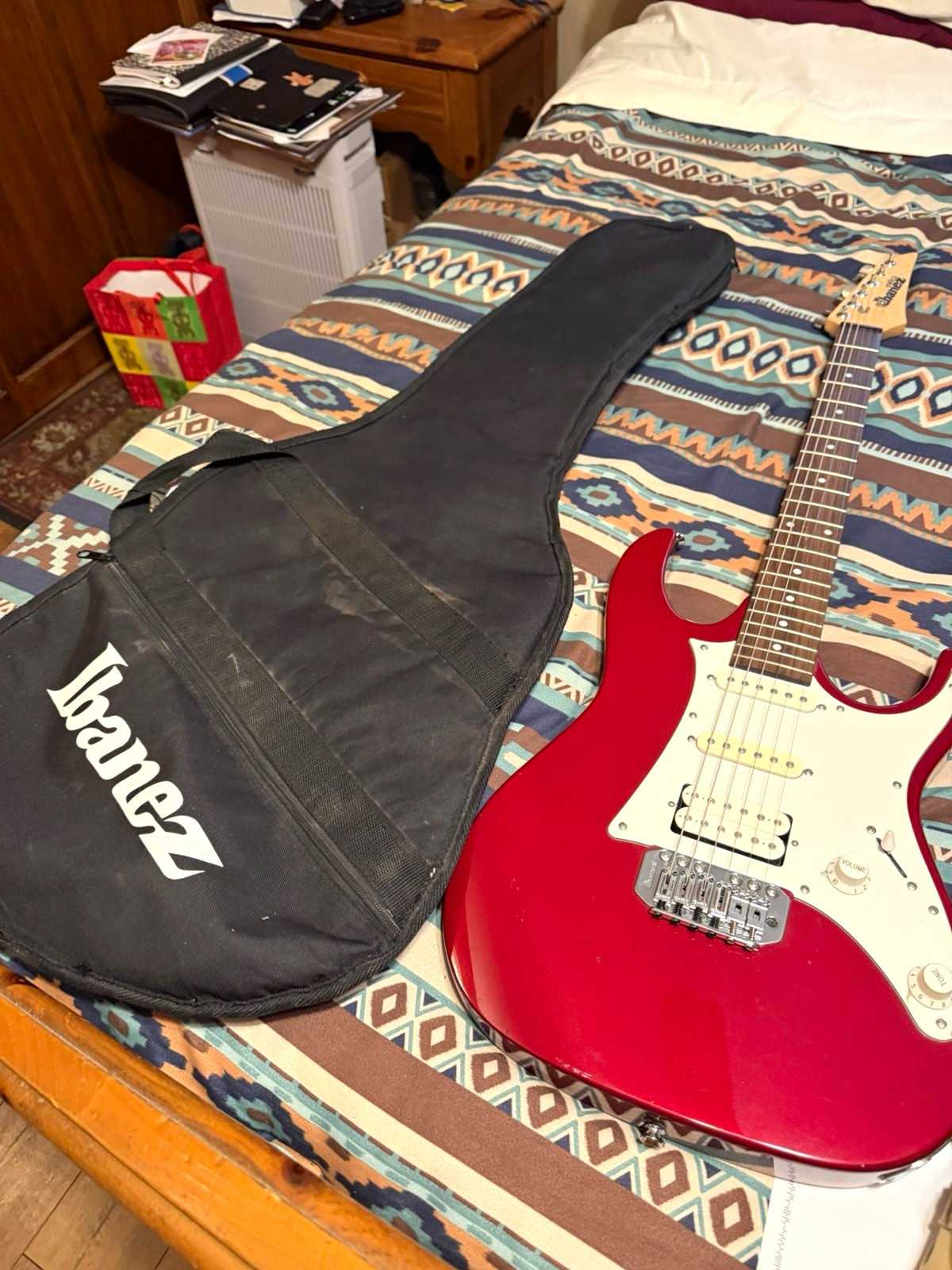 Ibanez GIO 6-String Right-Handed Solid Body Red Electric Guitar w/ Gig Bag