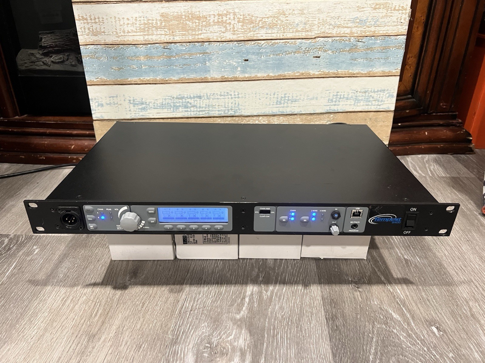 Clear-com Tempest 4 channel 2400 Wireless Base Station System