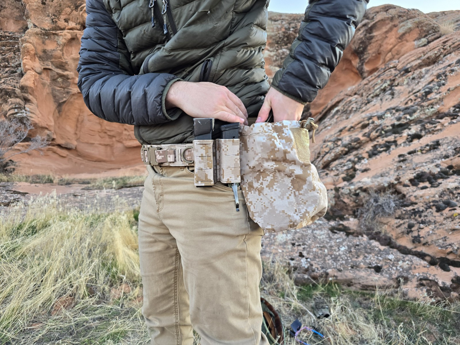 TITAN DUMP POUCH - Internal Magazine Carrier - Molle mountable - Foldable - USA