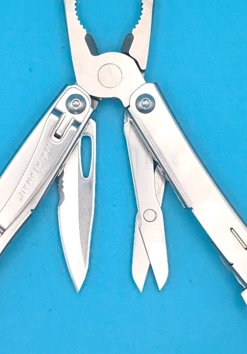 LEATHERMAN WINGMAN MULTI-TOOL! FAST SHIPPING!