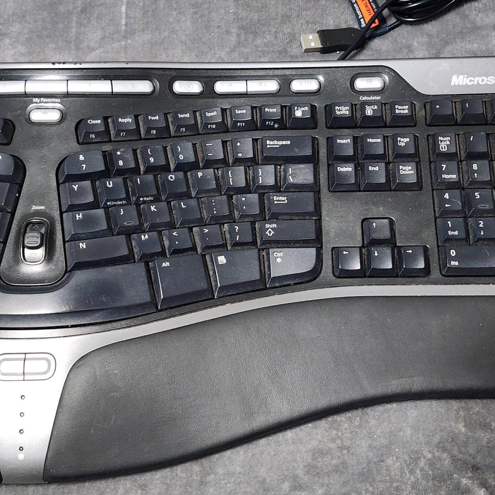 Microsoft Natural Ergonomic Keyboard 4000 v1 KU-0462 Wired