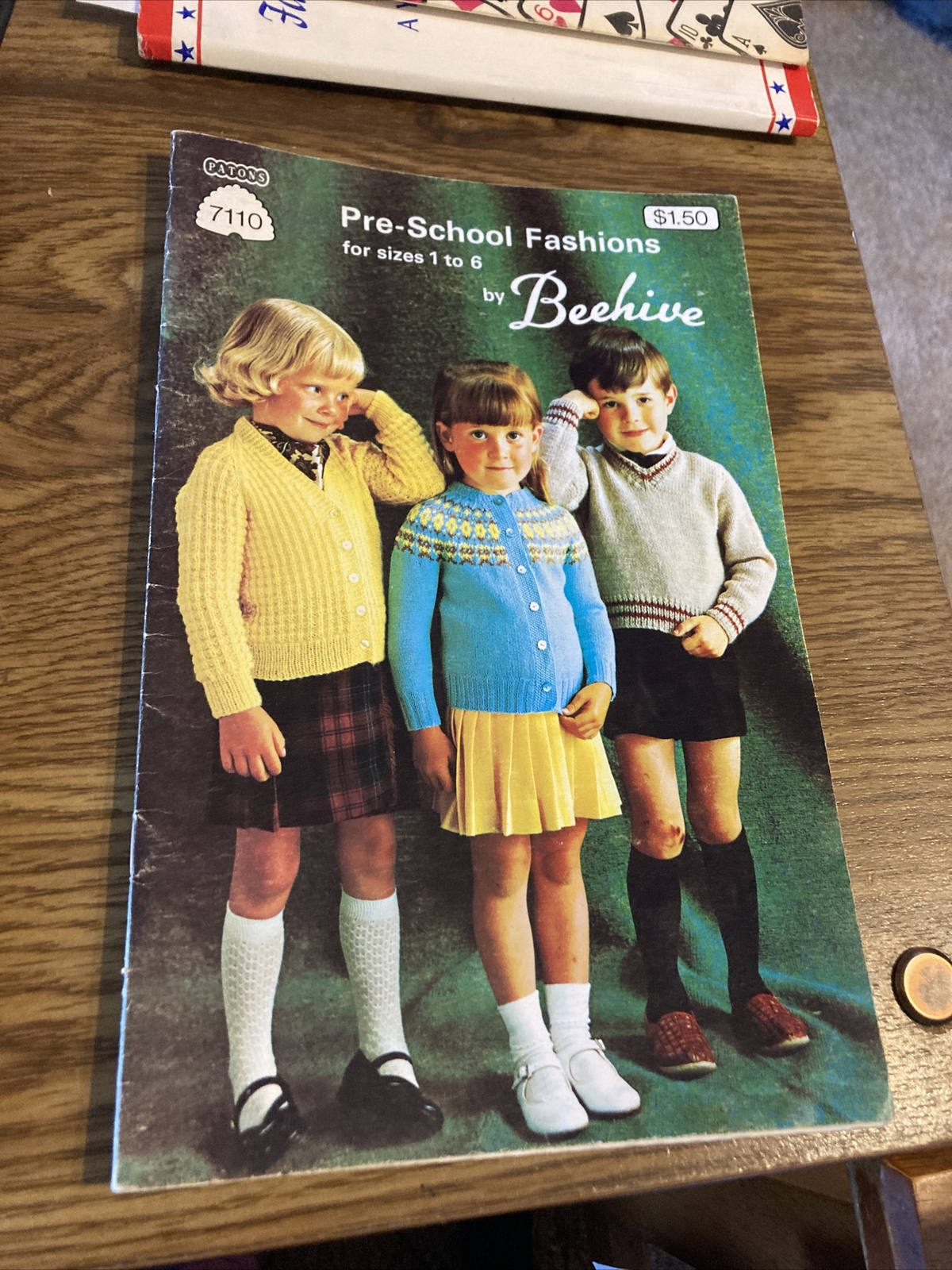 Patons Beehive Pre-School Fashions Booklet 7110 , sweaters sizes 1-6