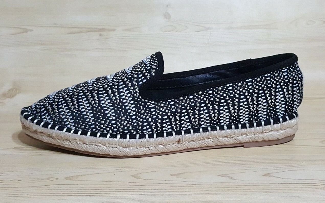 Universal Thread Espadrilles Slip On Tribal Casual Womens Shoes 7.5