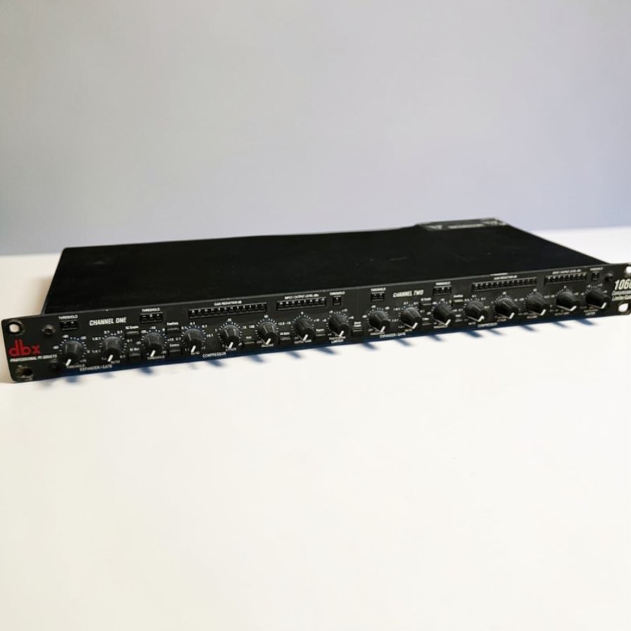 dbx 1066 Compressor Limiter Gate 2ch Compressor PA Recording / ships from Japan