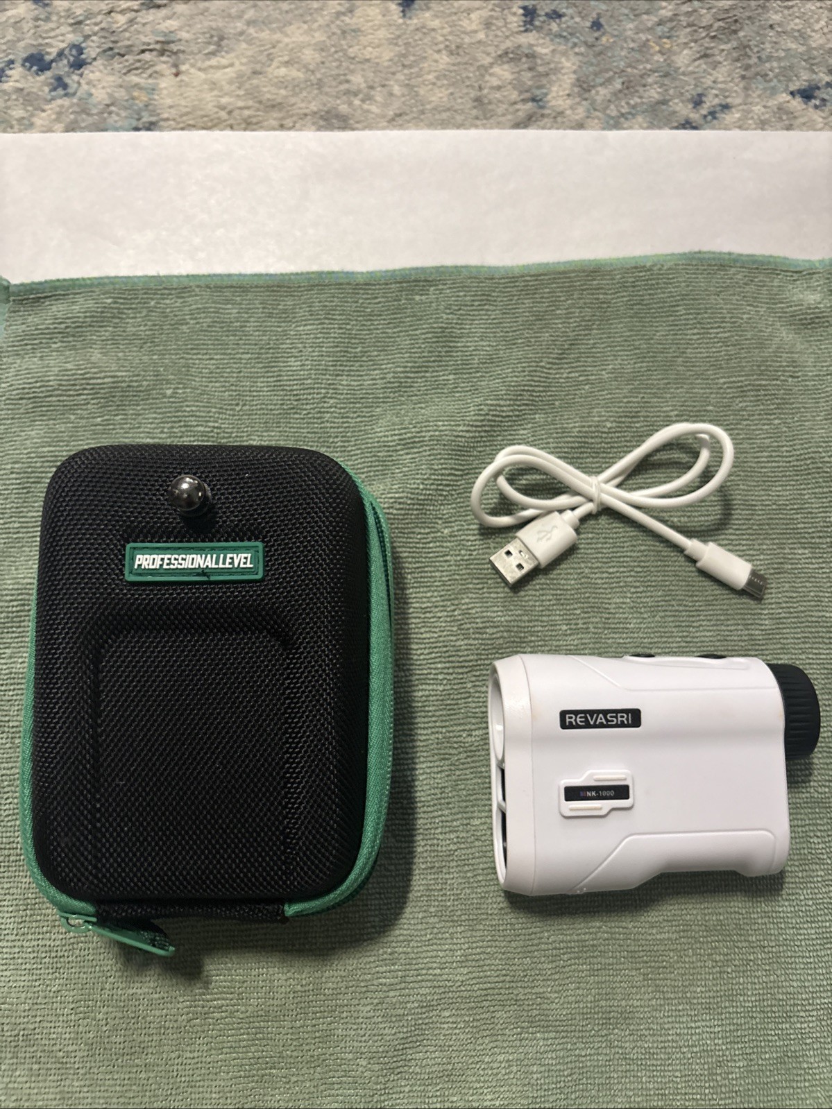 REVASRI NK-1000 Laser Rangefinder Golf Hunting USB-C Rechargeable White Compact