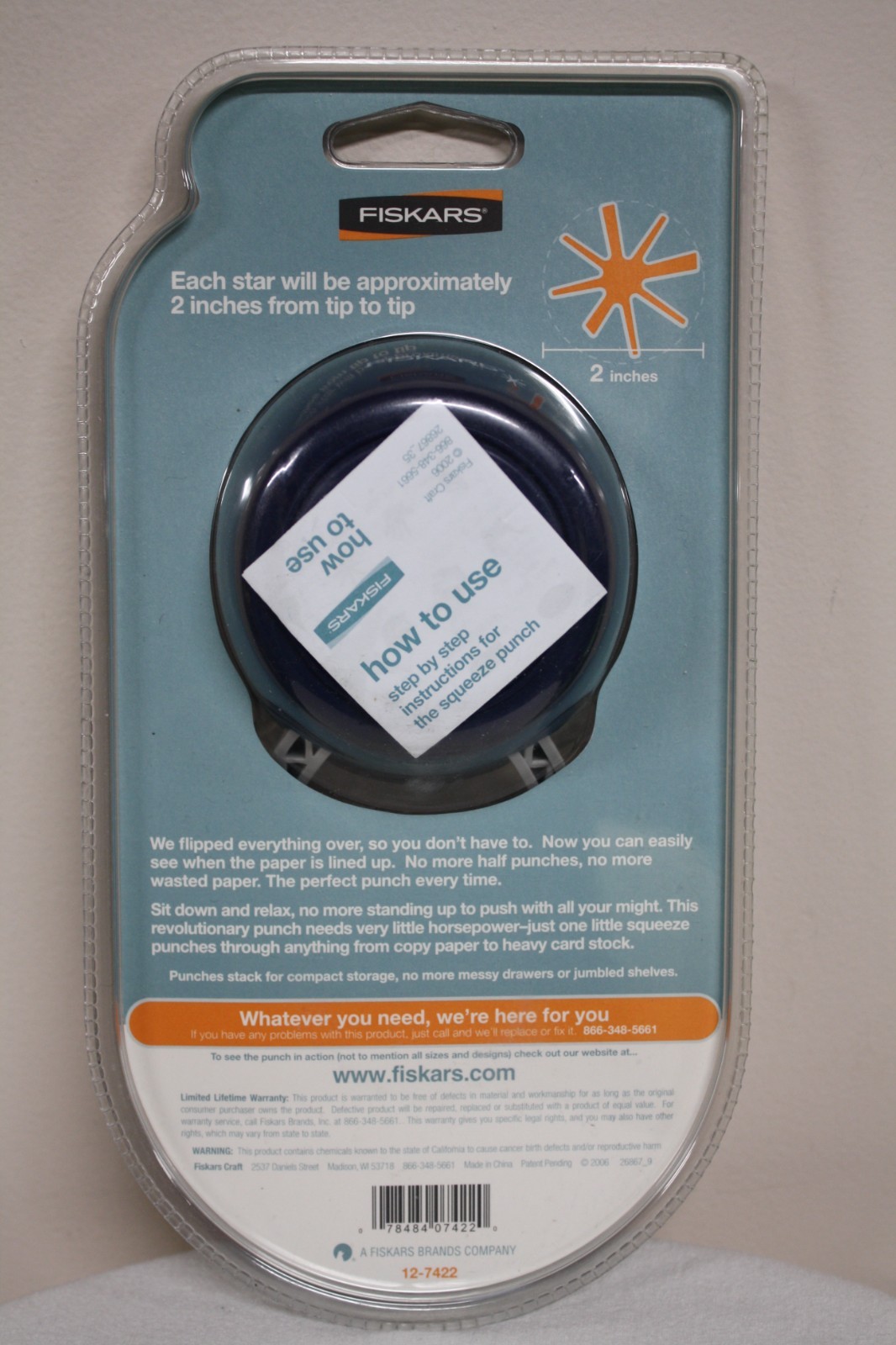 NEW - Fiskars Bling Bling Extra Large Squeeze 2" Paper Punch