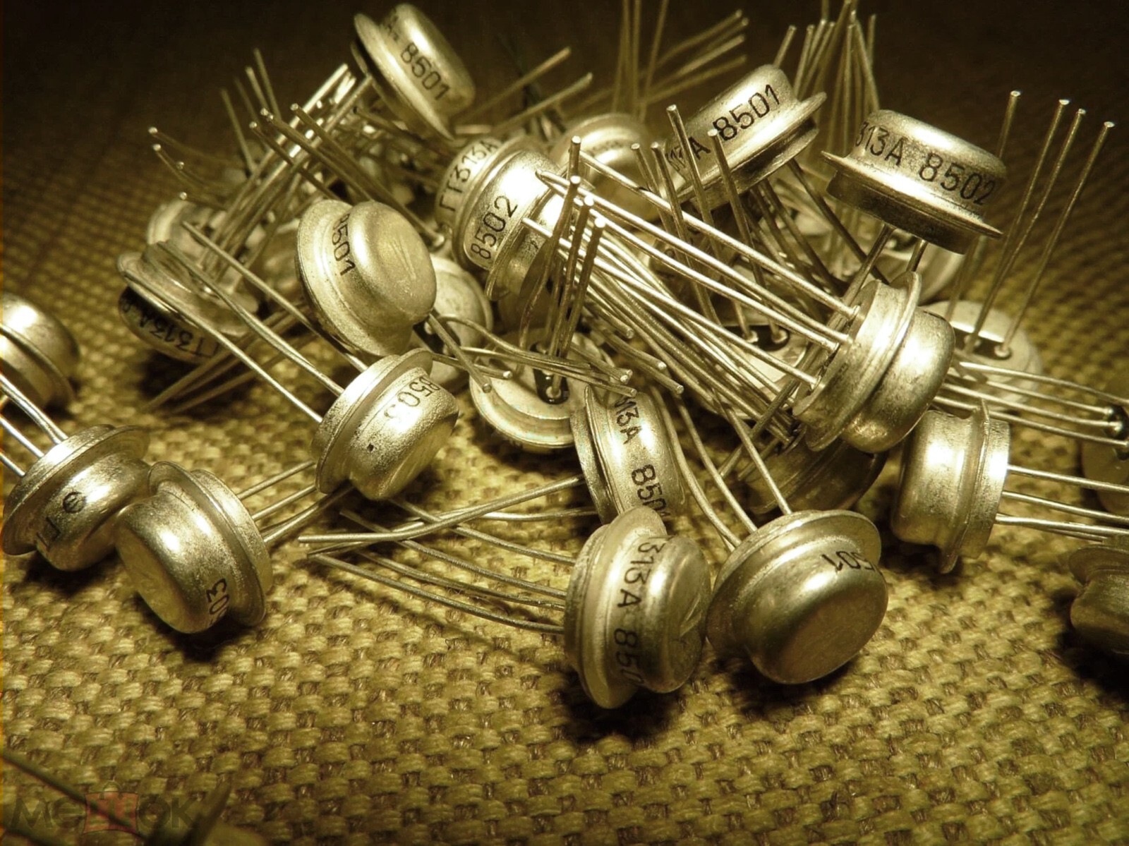 50pcs Germanium Transistor PNP GT313A 1T313A ~ 2T502 2N741 Fuzz Face Guitar USSR