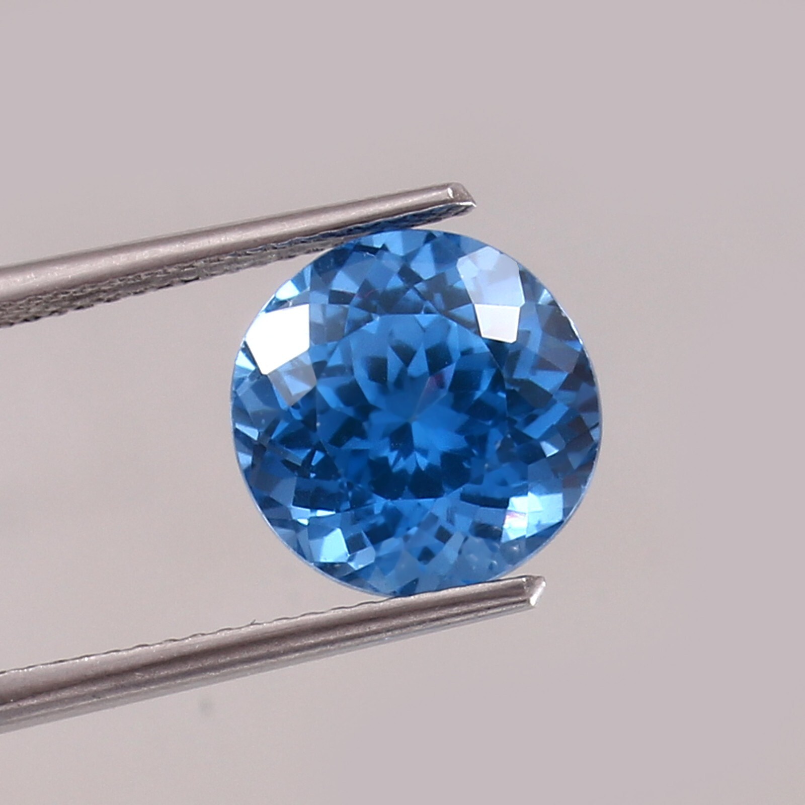Natural Flawless Brazilian Aquamarine Loose Round Gemstone Cut 10x10 MM -5.70 CT