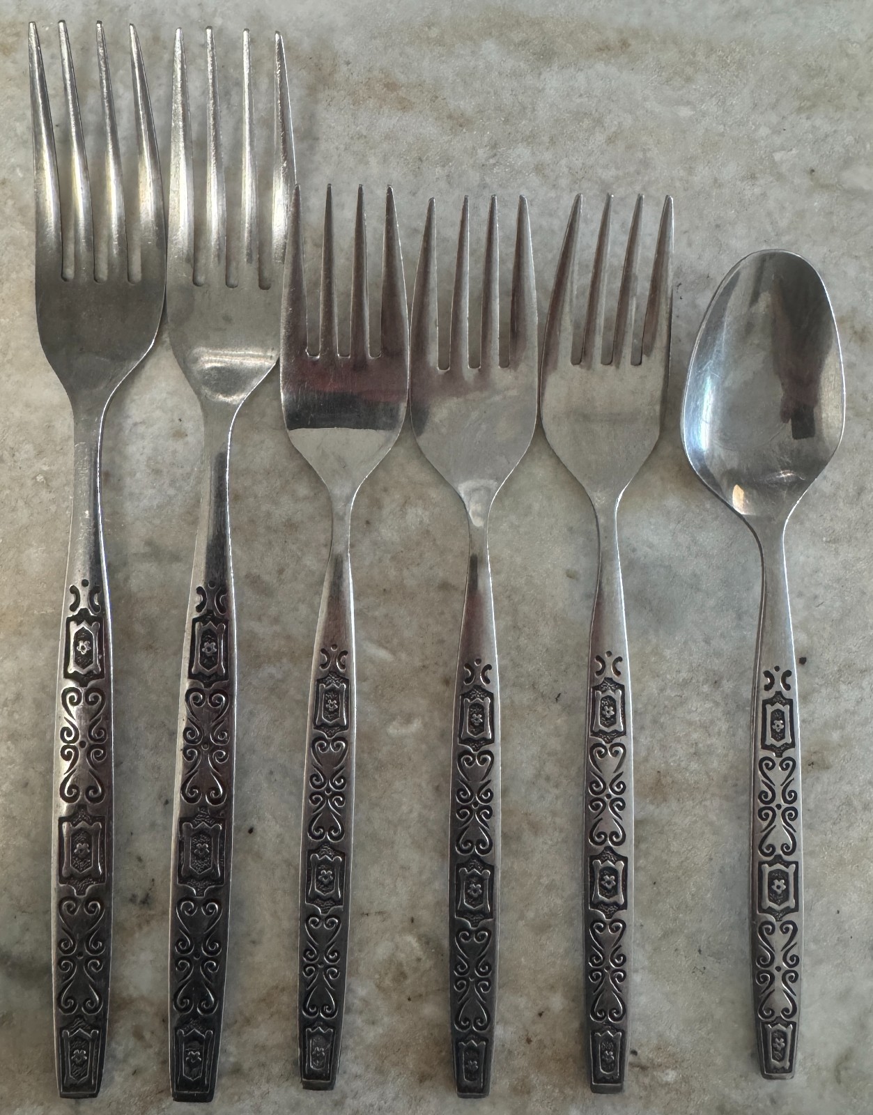 LCU69 Stainless by Lifetime Japan, Black Textured Handle 6pc set