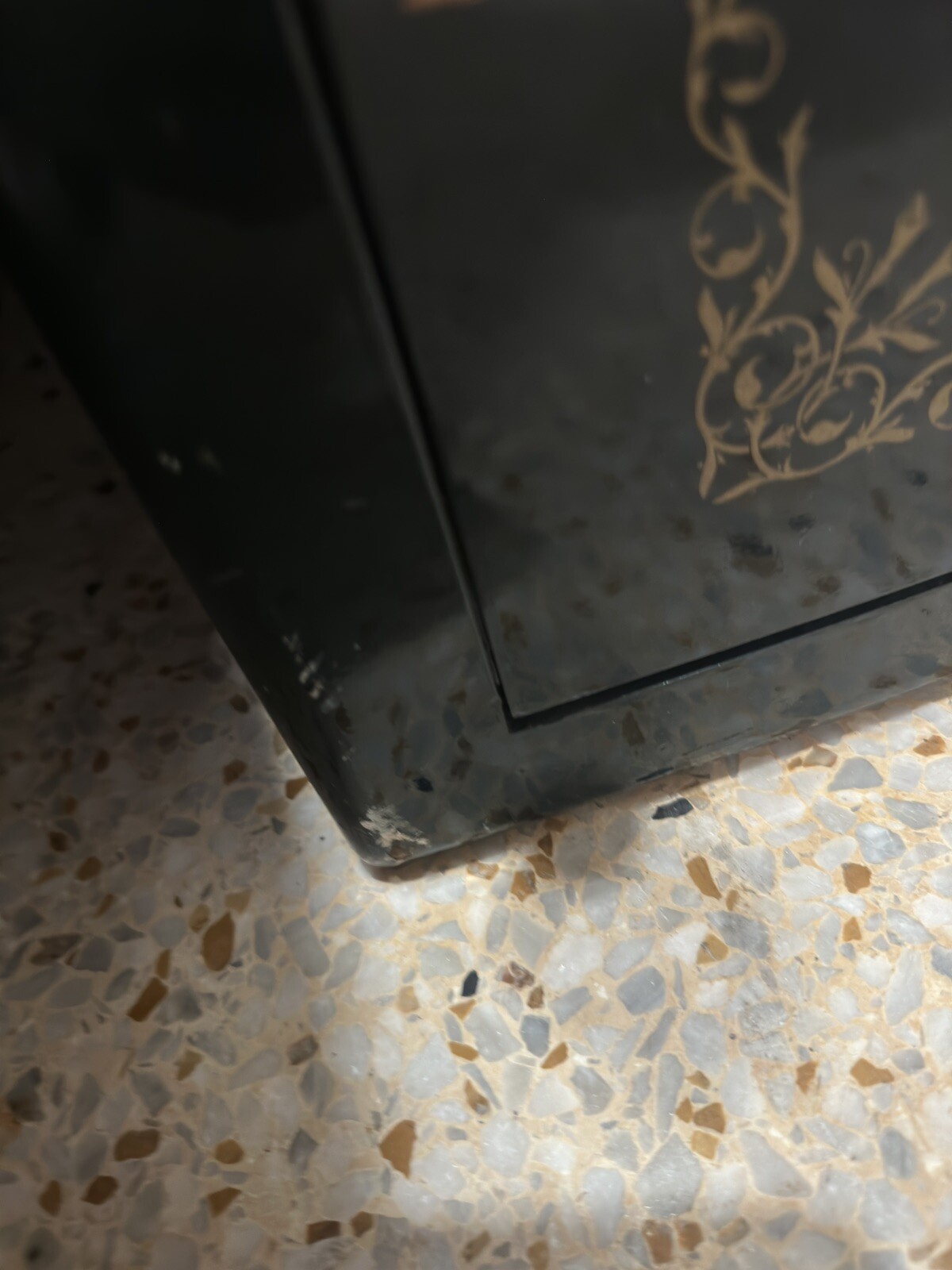 Sun Welding Safe Company Rifle Safe With Carpet Support Shelves
