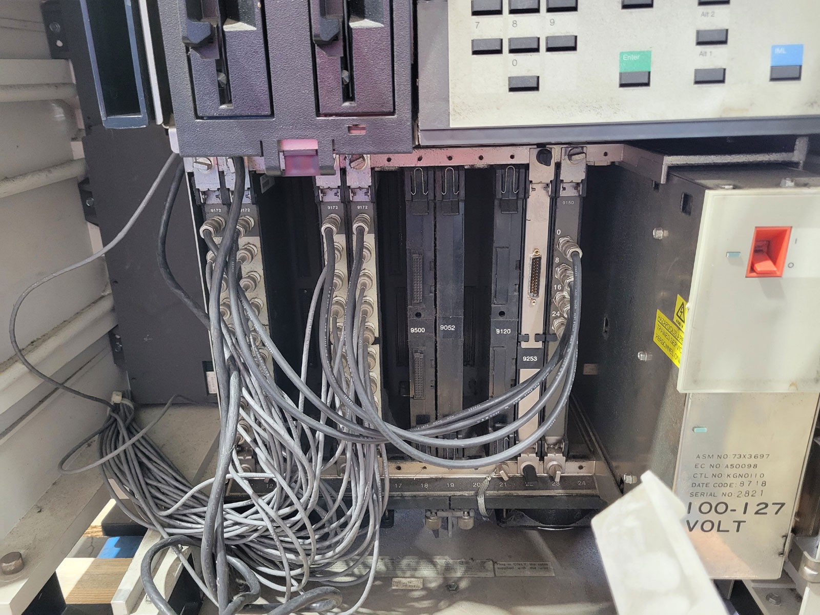 IBM 3174 1R Terminal Cluster Controller w/ 83X7944 Monitor