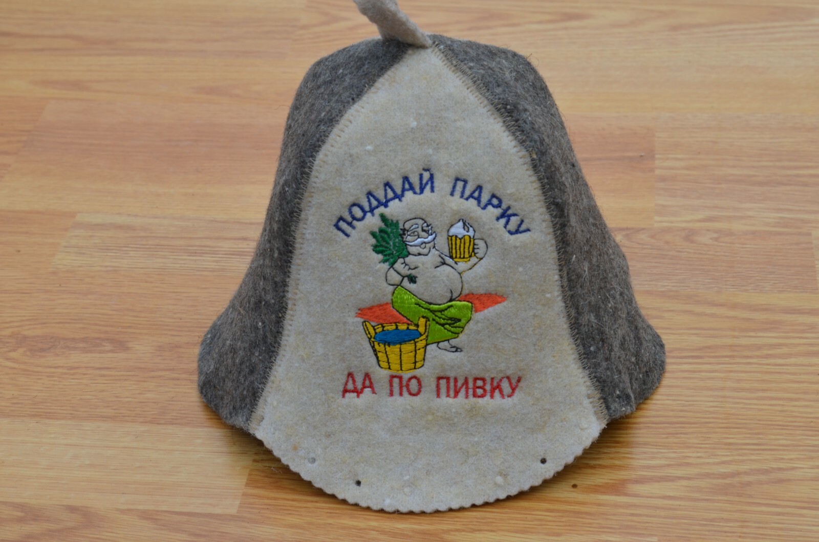 Sauna hat wool men, Banya cap " Поддай парку да по пивку ", Felt bath accessorie
