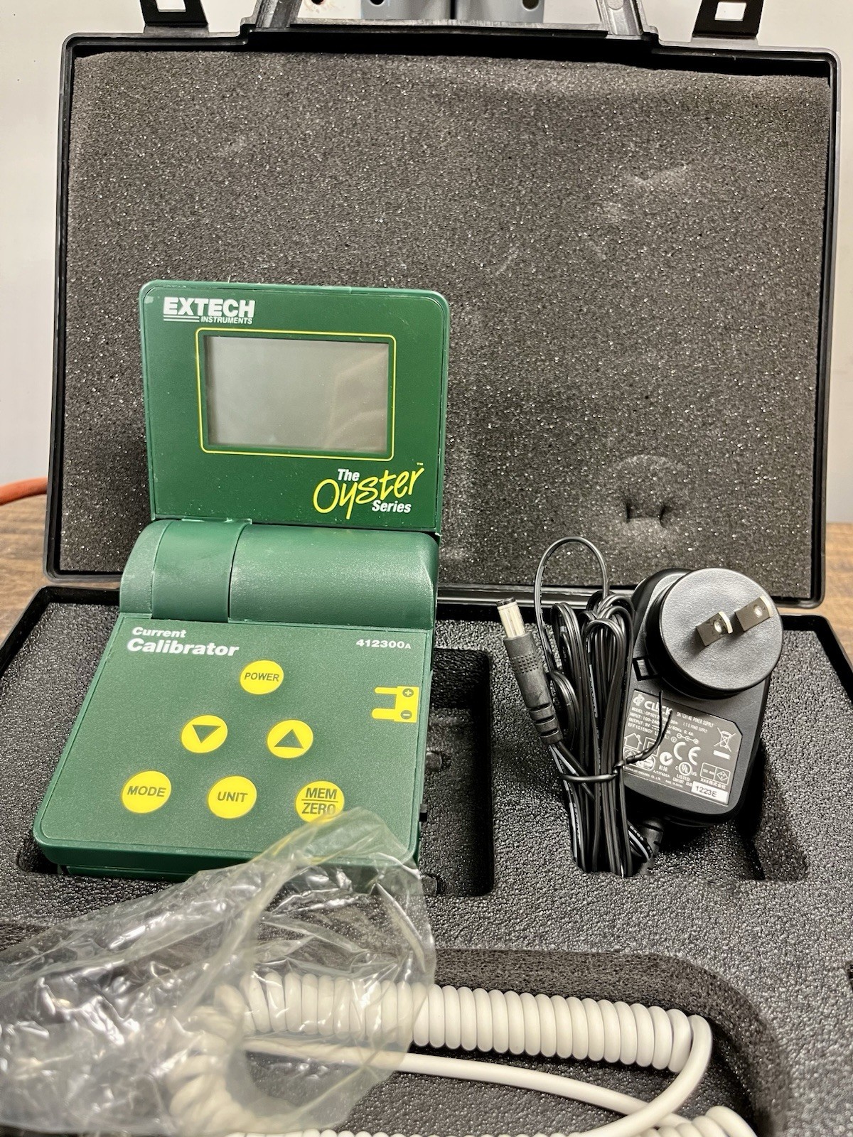 Extech 412300A The Oyster Current Calibrator Meter Process Devices Calibrated