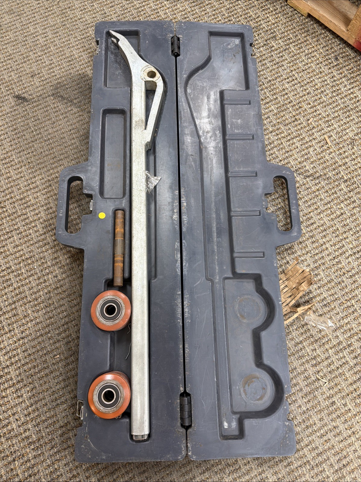 Fourmi Telescopic Lifting Bar Gondola Shelving