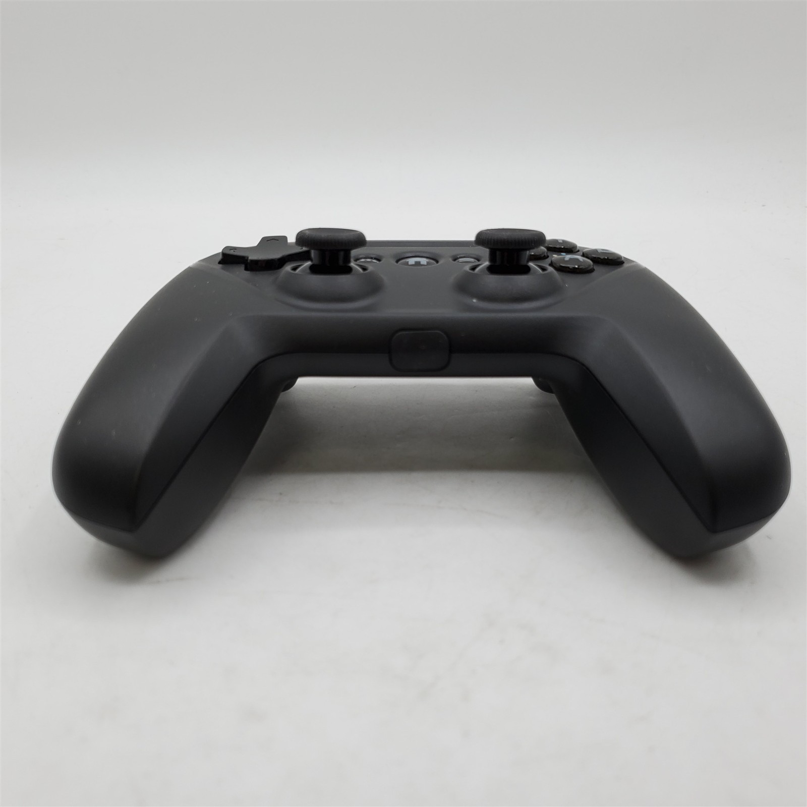SteelSeries Nimbus+ Bluetooth Mobile Gaming Controller with iPhone Mount