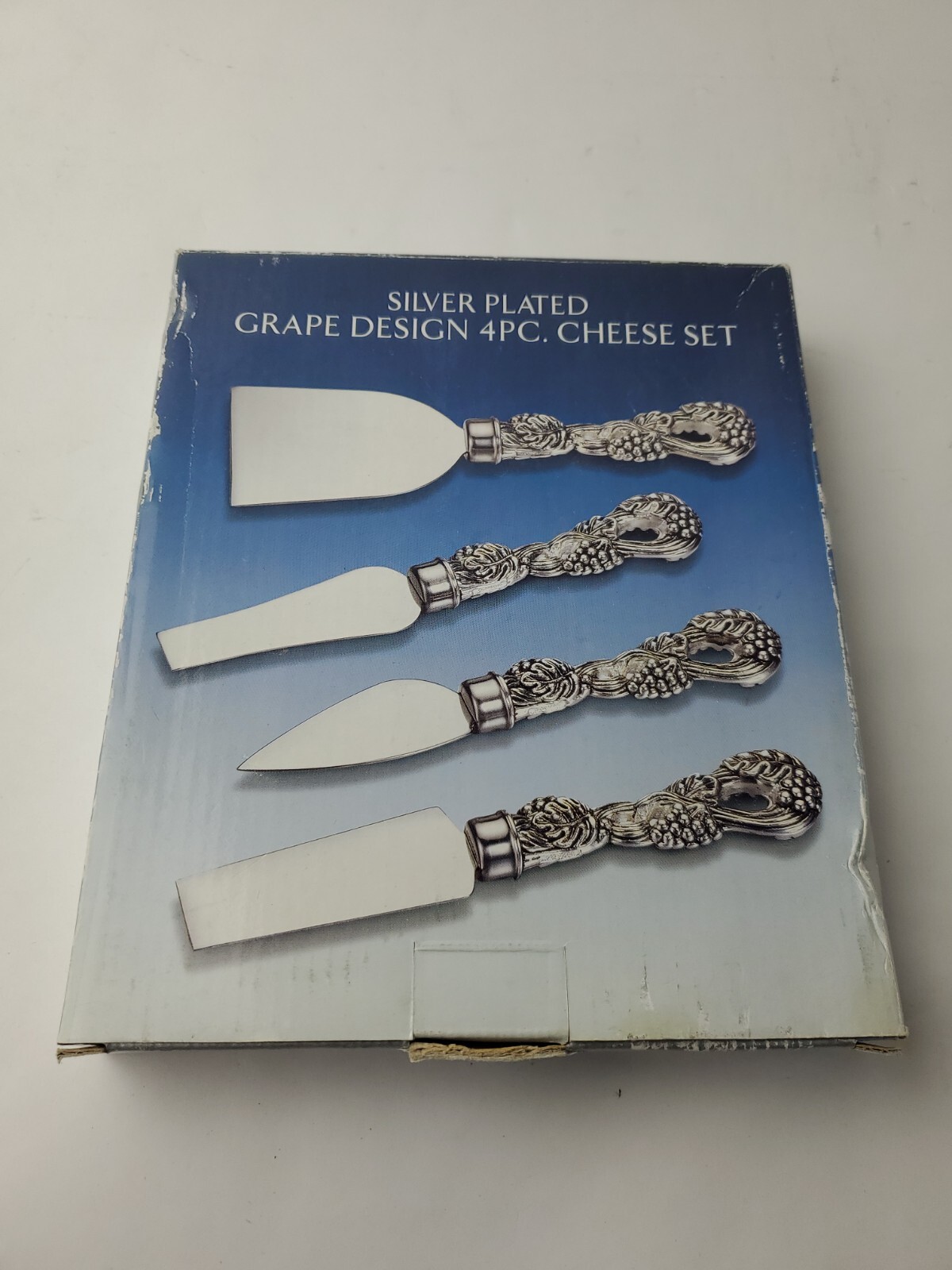 Silver Plated Grape & Grapevine Handle.FS