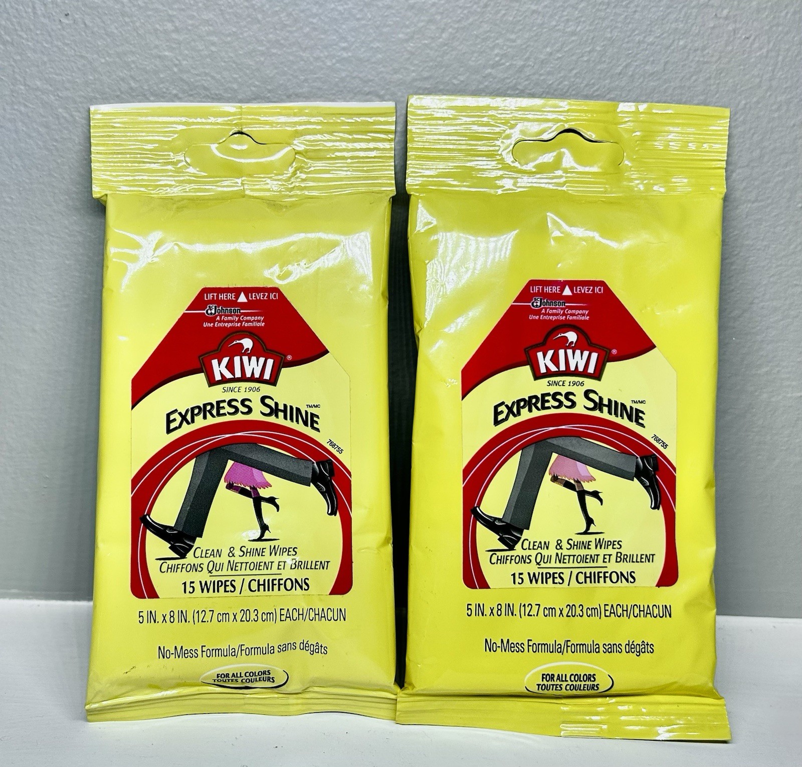 2 X  Kiwi Express Shine Clean And Shine Wipes 15ct In Each Pack For All Colors