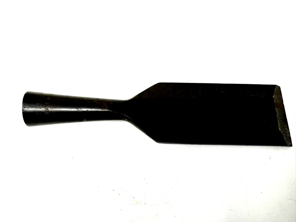 Vintage Stanley 1-1/2" Beveled Socket Chisel Woodworking Cabinetmaker Tool