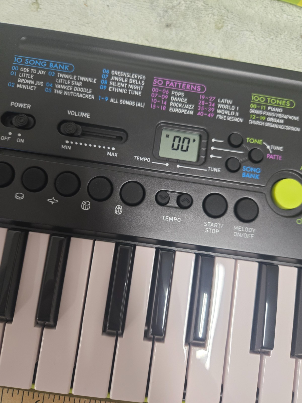 casio mini keys SA-46 electronic keyboard, battery operated