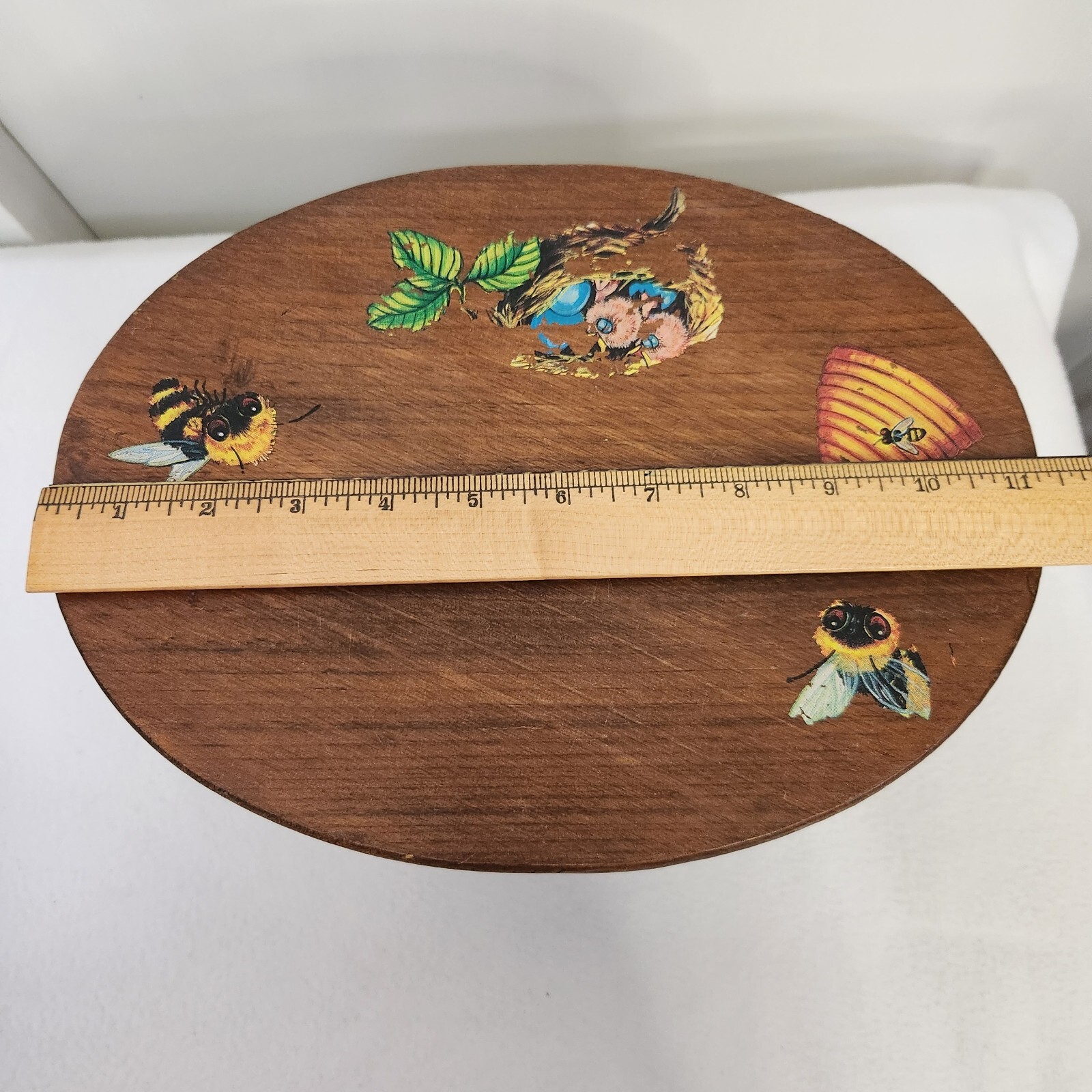 Vintage Oval Wooden Child's Decoupaged Stool Honey Bees READING PLAY TEA PARTY