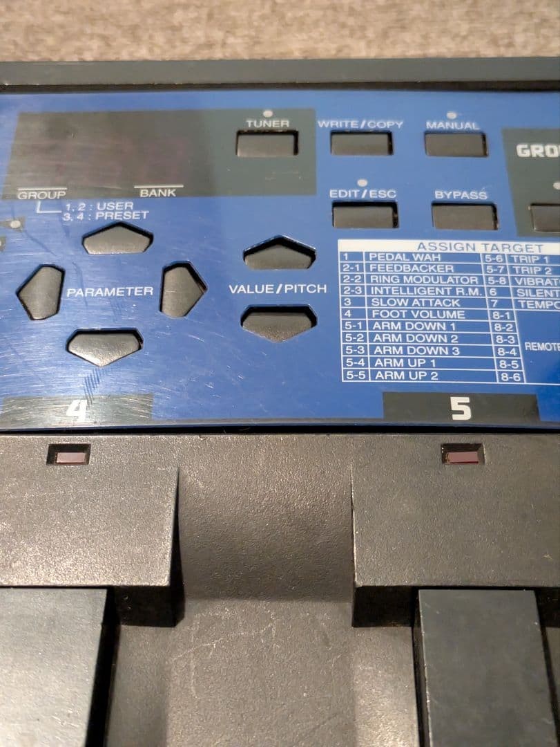 BOSS ME-8 Guitar Multi Effects Processor w/ AC Adapter Tested Working