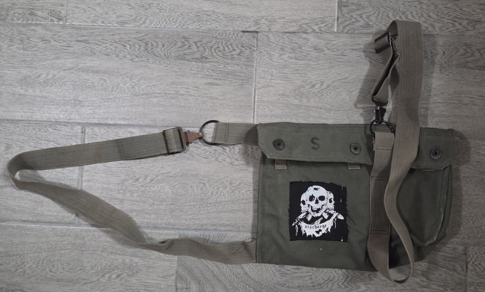 Vintage US Army Military Viet M9A1 Field Protective Gas Mask Carry Bag And Belt