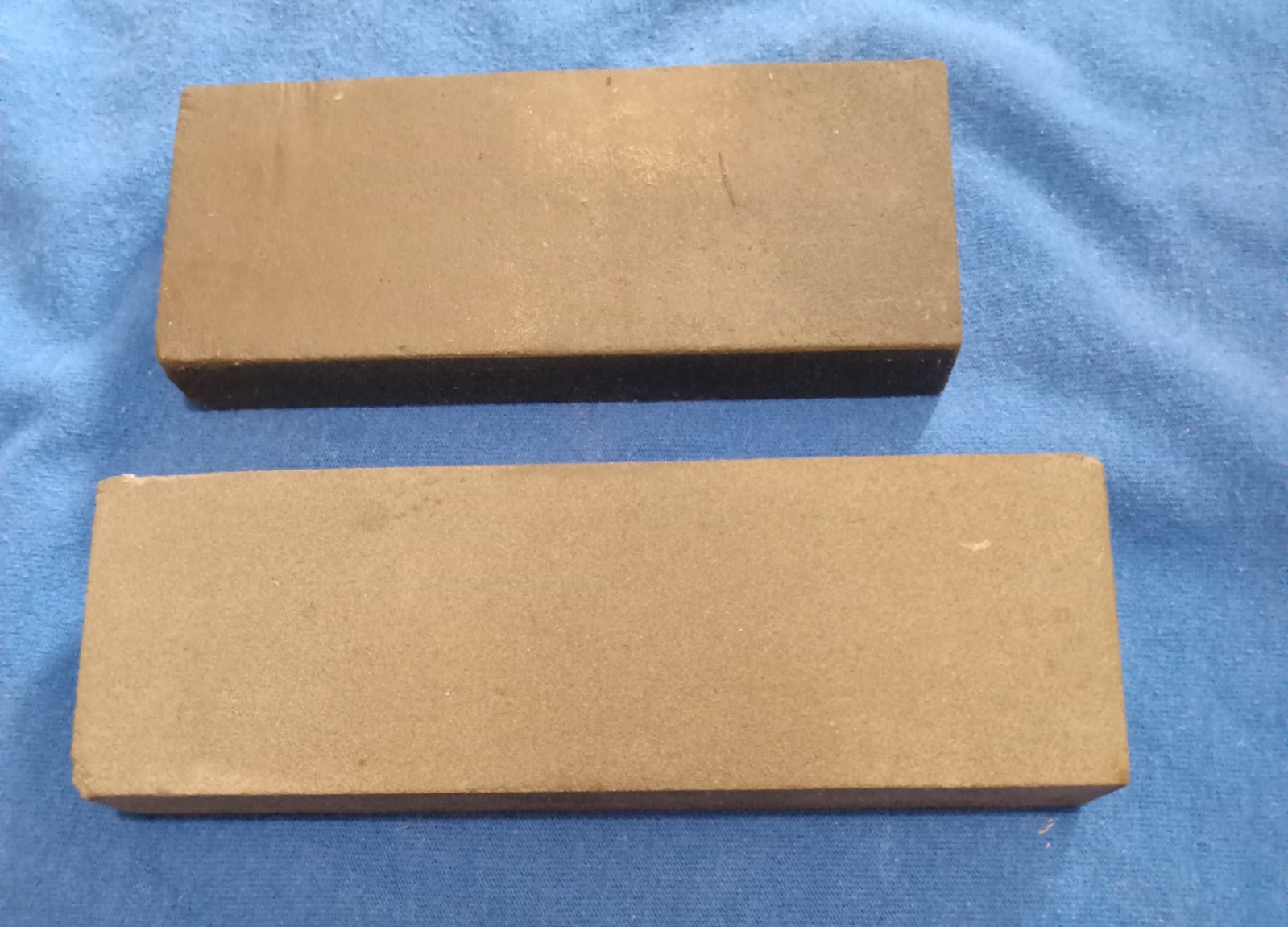 2  Vintage Carborundum Stones Sharppening Oil 2 x5 x 3/4 2 x 6 x 1   #161