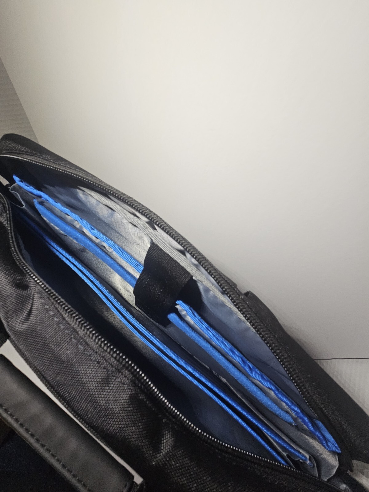 Dell Black Nylon Brief Case Bag Computer Tote With Shoulder Strap
