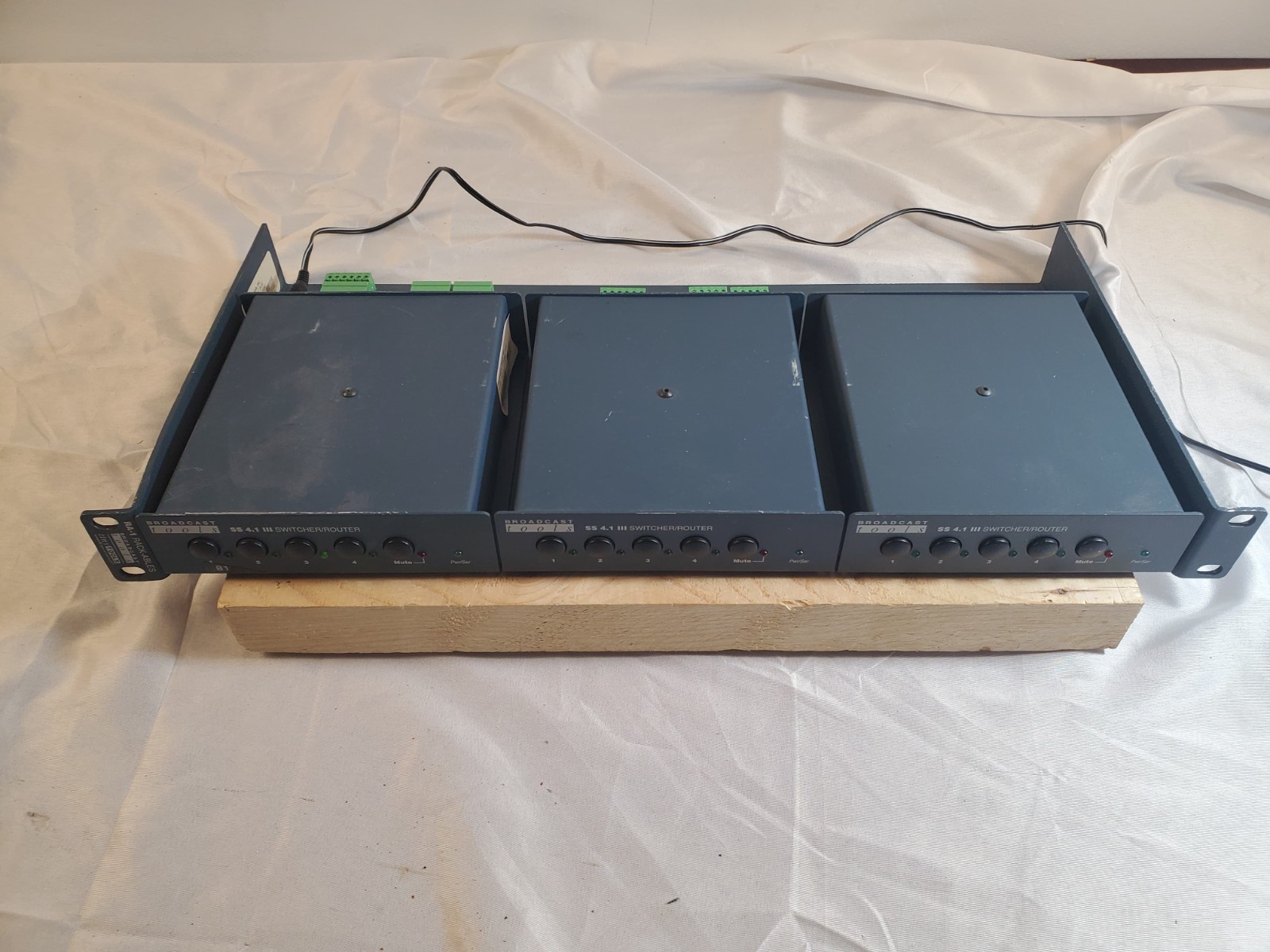 3x Broadcast Tools SS4.1 III Balanced Audio Automation Switcher in Ra-1 Rack