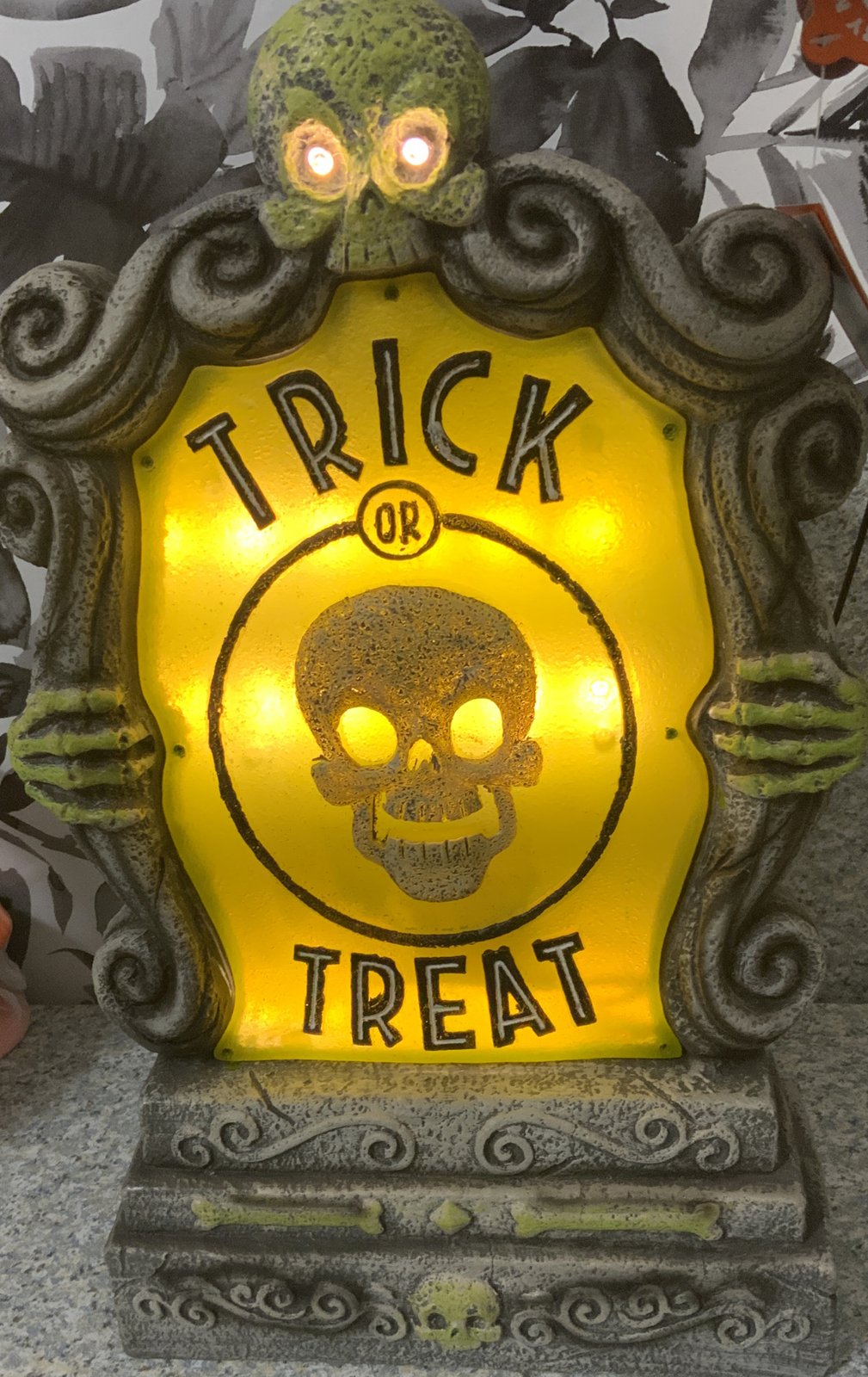 ⚡️Hyde & Eek Lit Weighted “Trick Or Treat” Tombstone 17” - Battery Operated