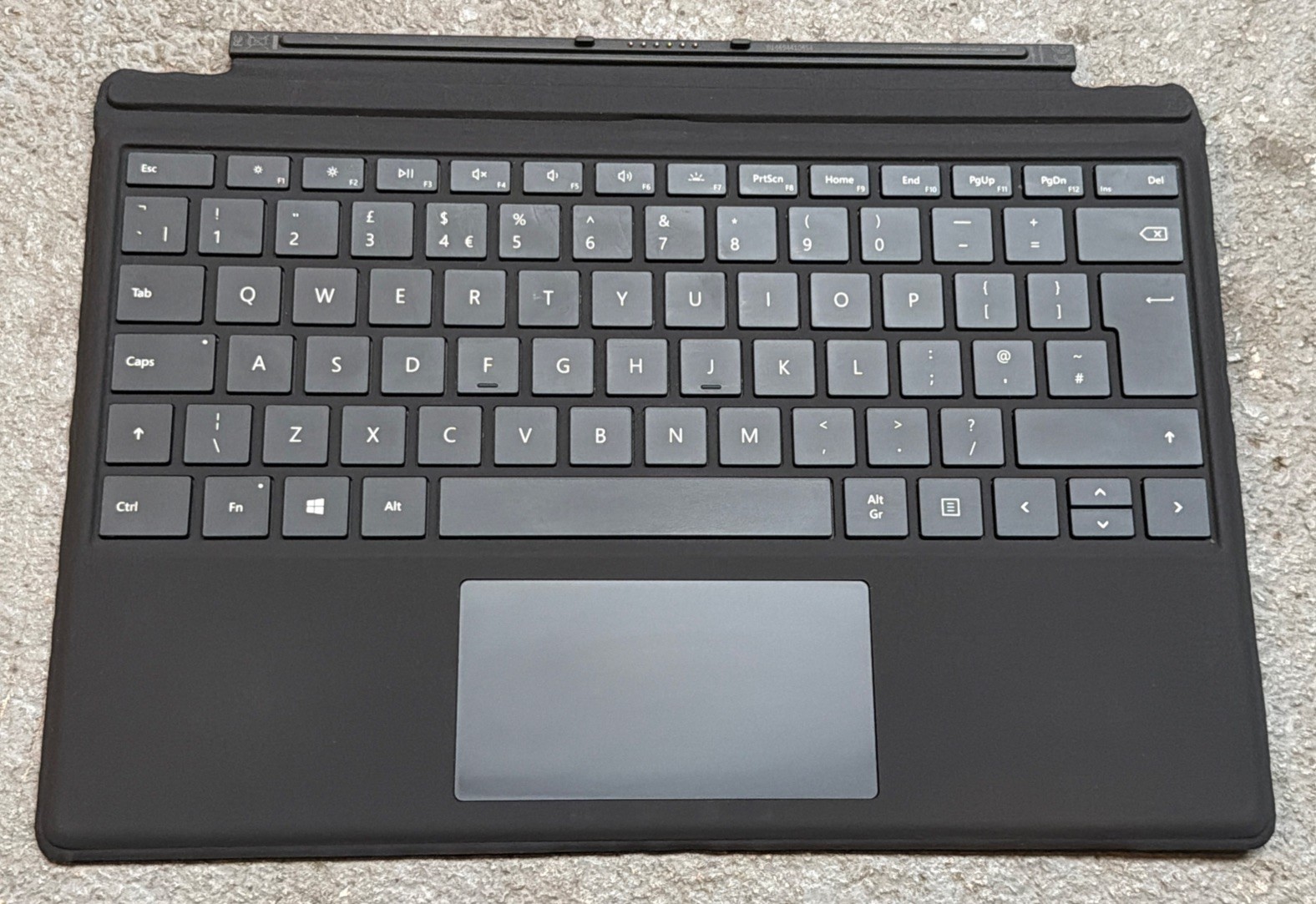 Microsoft Surface Pro 4 /5 / 6 / 7  Type Cover Keyboard UK Excellent Condition.