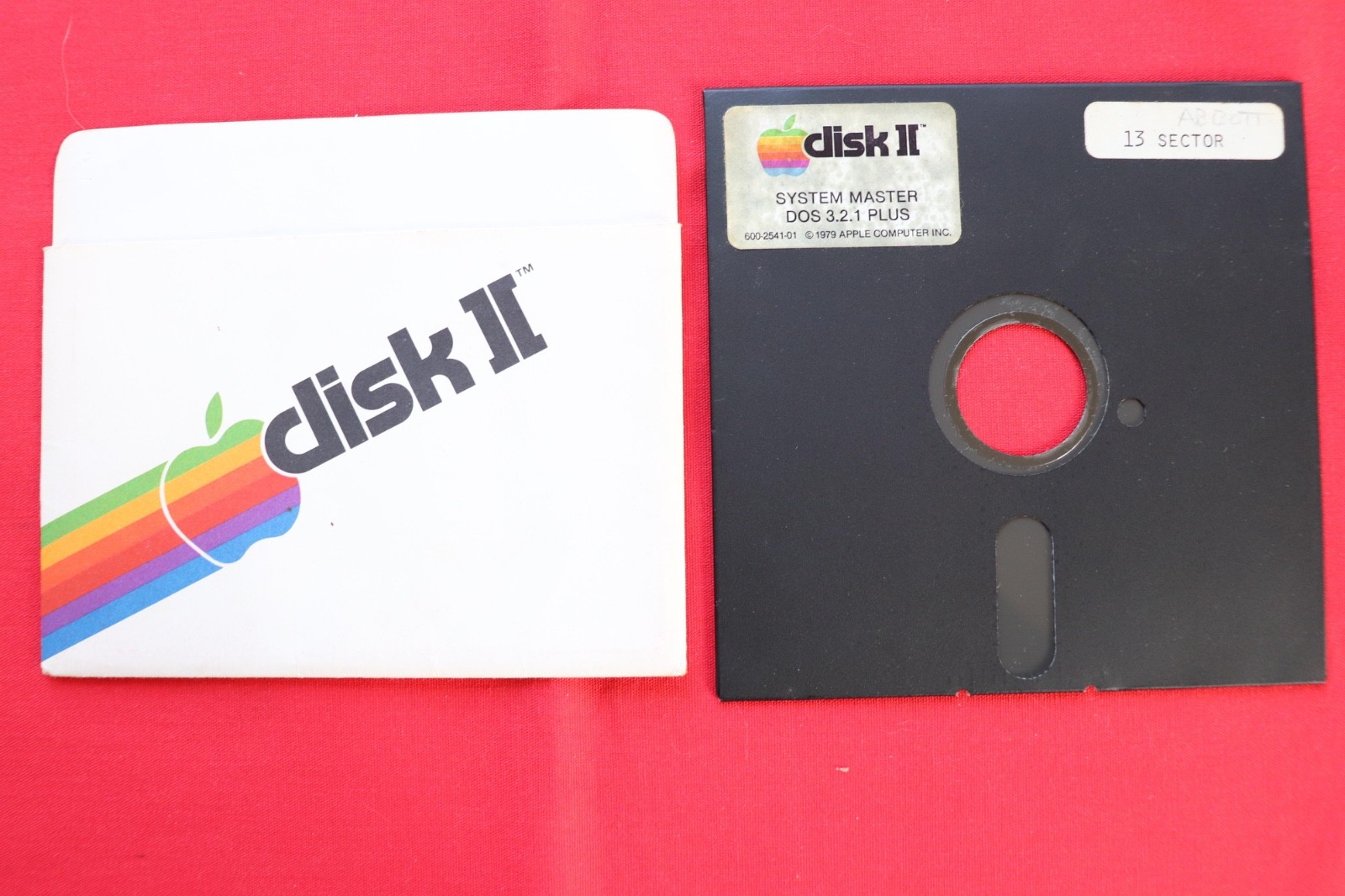VINTAGE APPLE COMPUTER SYSTEM MASTER DOS 3.2.1 PLUS FOR THE APPLE II COMPUTERS