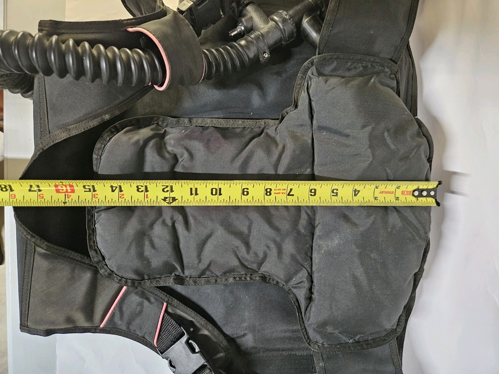Pink Dacor Nautien Scuba Vest