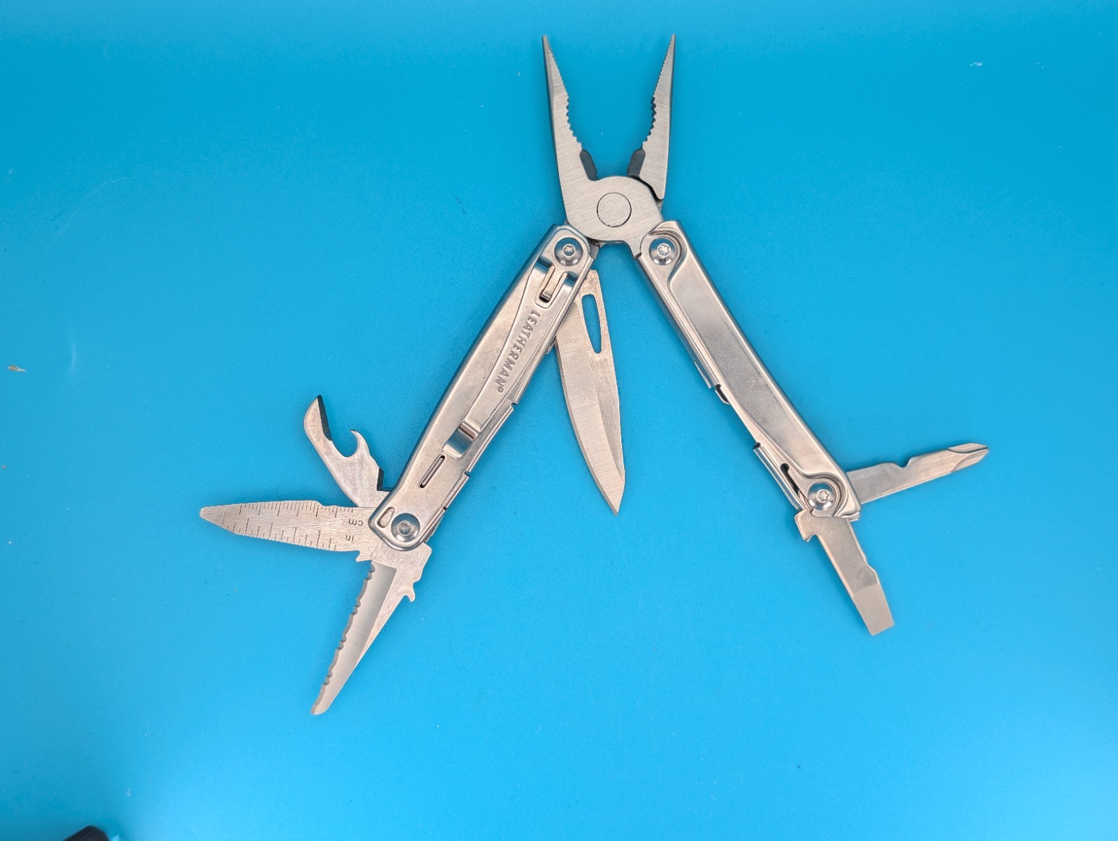 Leatherman Rev 3.8" Multi-Tool, Stainless! *LEATHERMAN FACTORY ERROR* WINGMAN