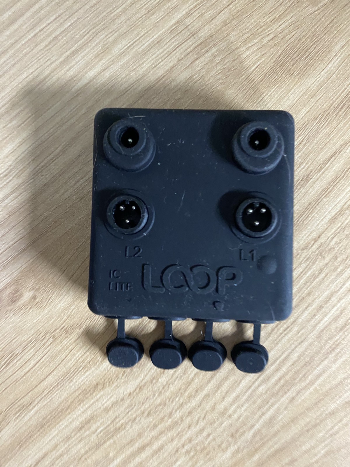 Current USA Orbit Marine/IC LED Light Manifold HUB with LOOP (3227)
