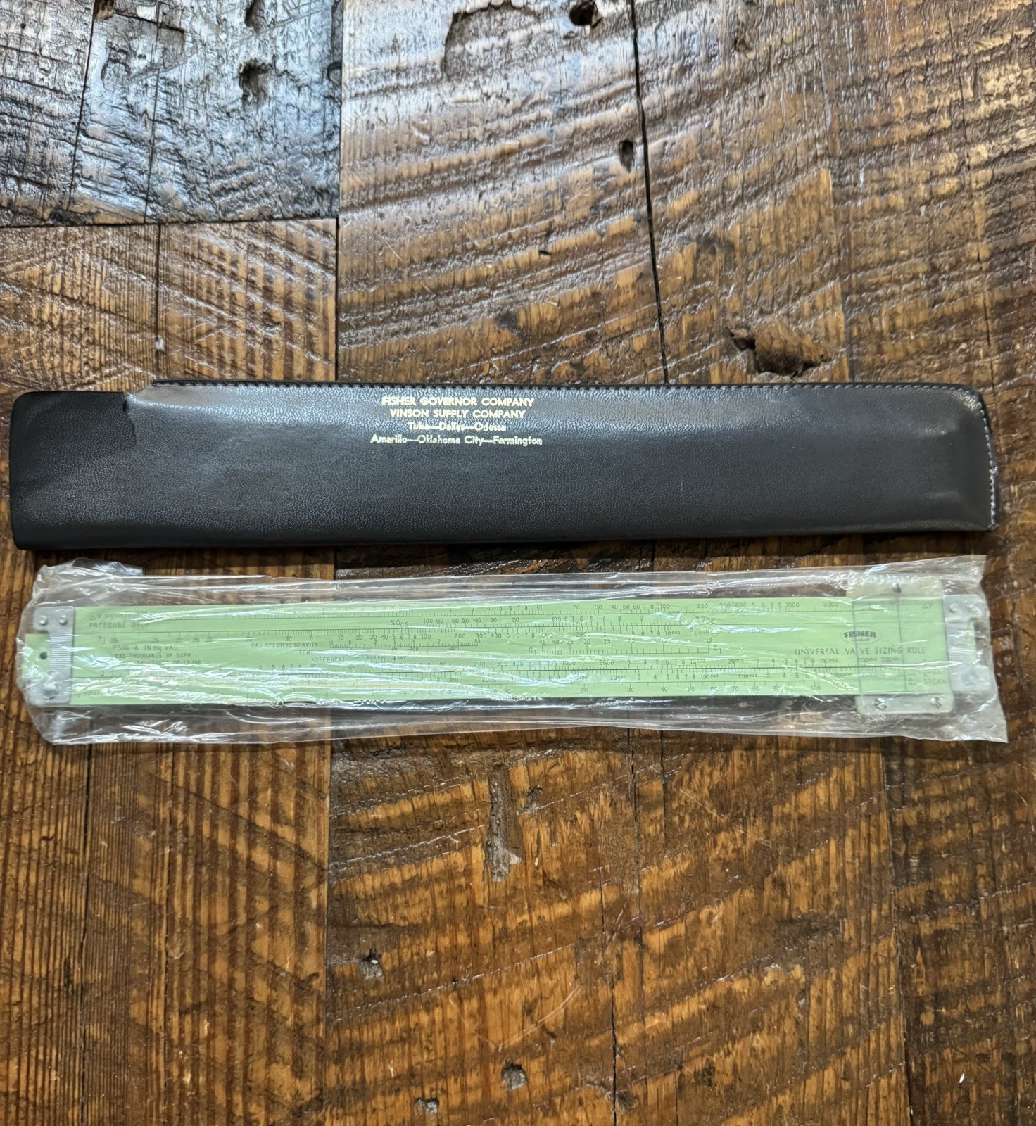 VTG FISHER CONTROLS Universal Valve Sizing Slide Rule U.S.UNITS 1967 With Case