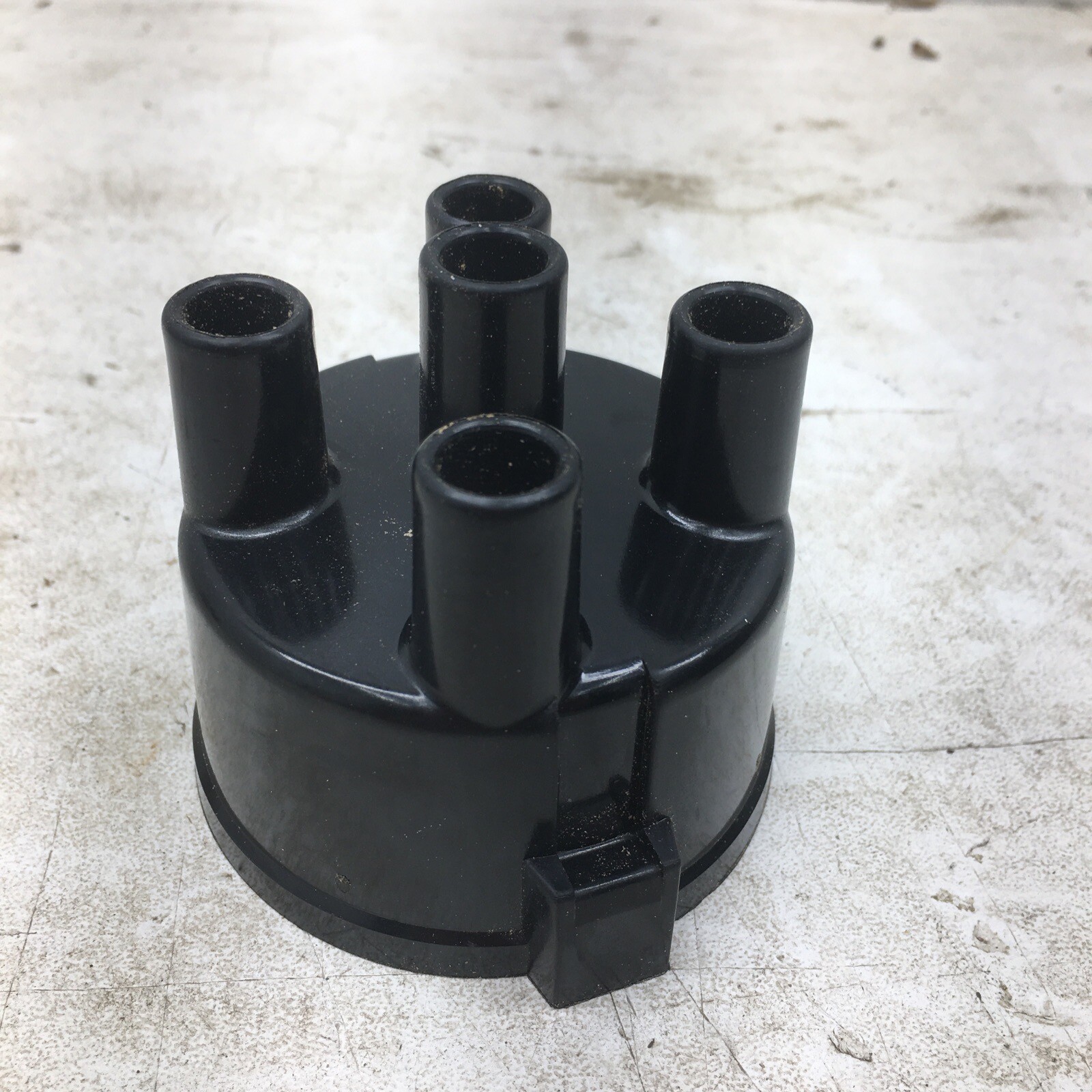 LPM Distributor Cap 000-333-6002 (New Old Stock)