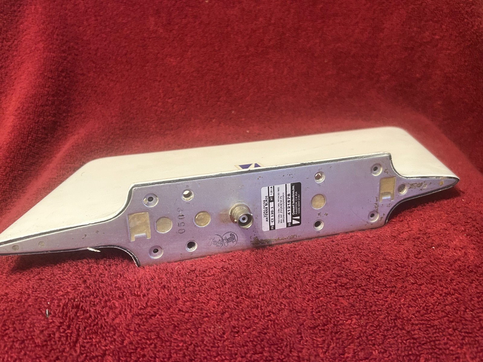 COMANT CI 120-1 VOR/LOC/GS BLADE ANTENNA
