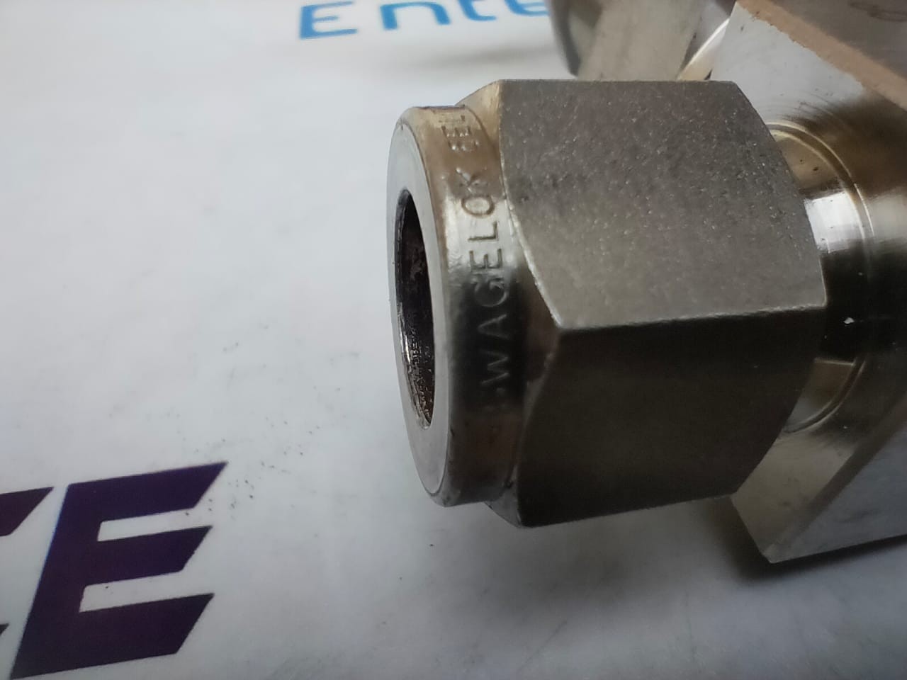 SWAGELOK SS-6DBS8 BLOWDOWN NEEDLE VALVE LOT OF 2