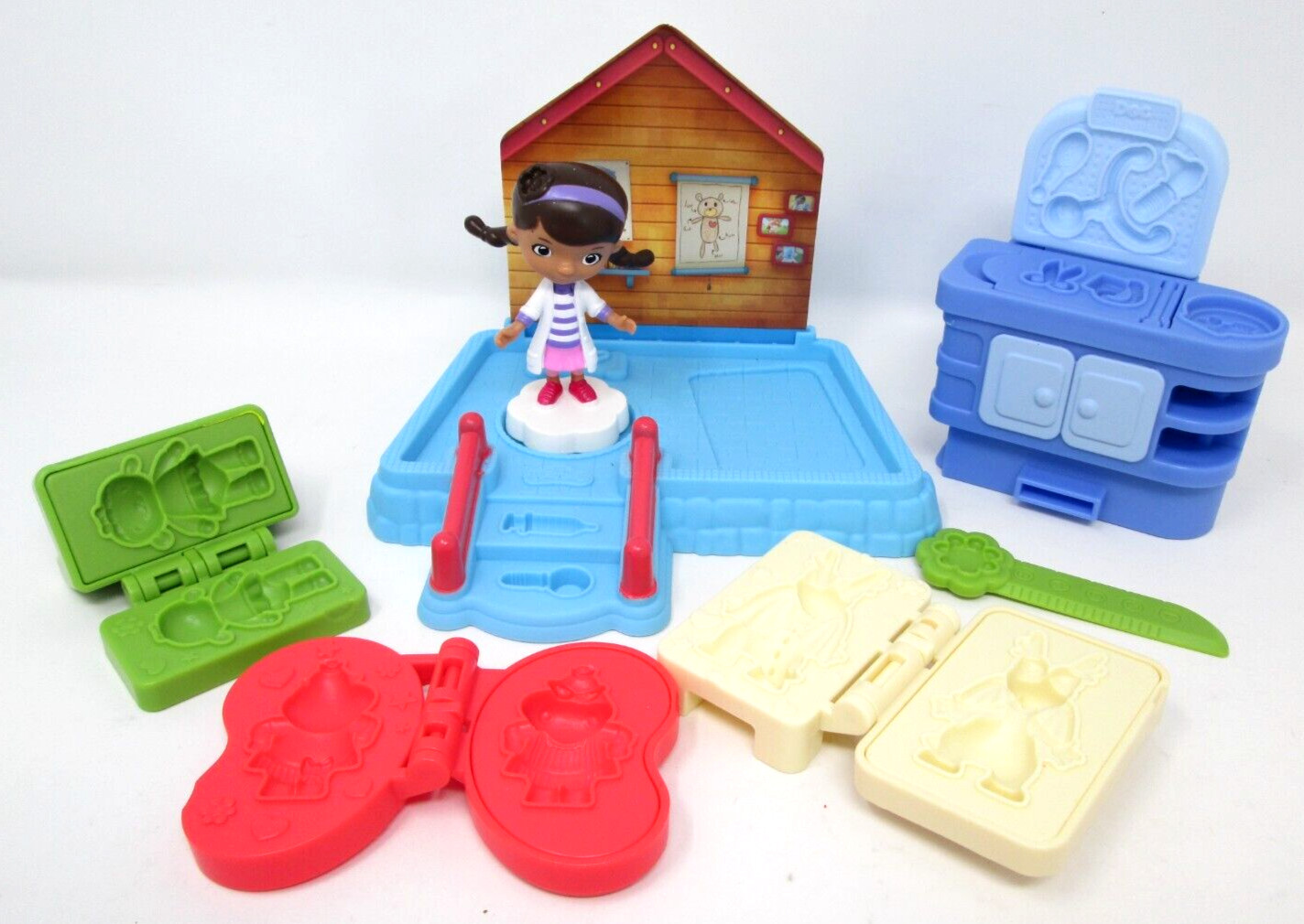 Doc McStuffins Play Doh Toy Set Veterinarian Animal Hospital Clinic