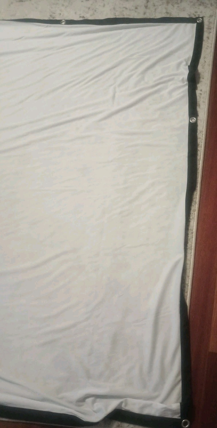 Indoor/Outdoor 120" Projector Screen,Fabric, Includes Rope, No Hooks, Portable