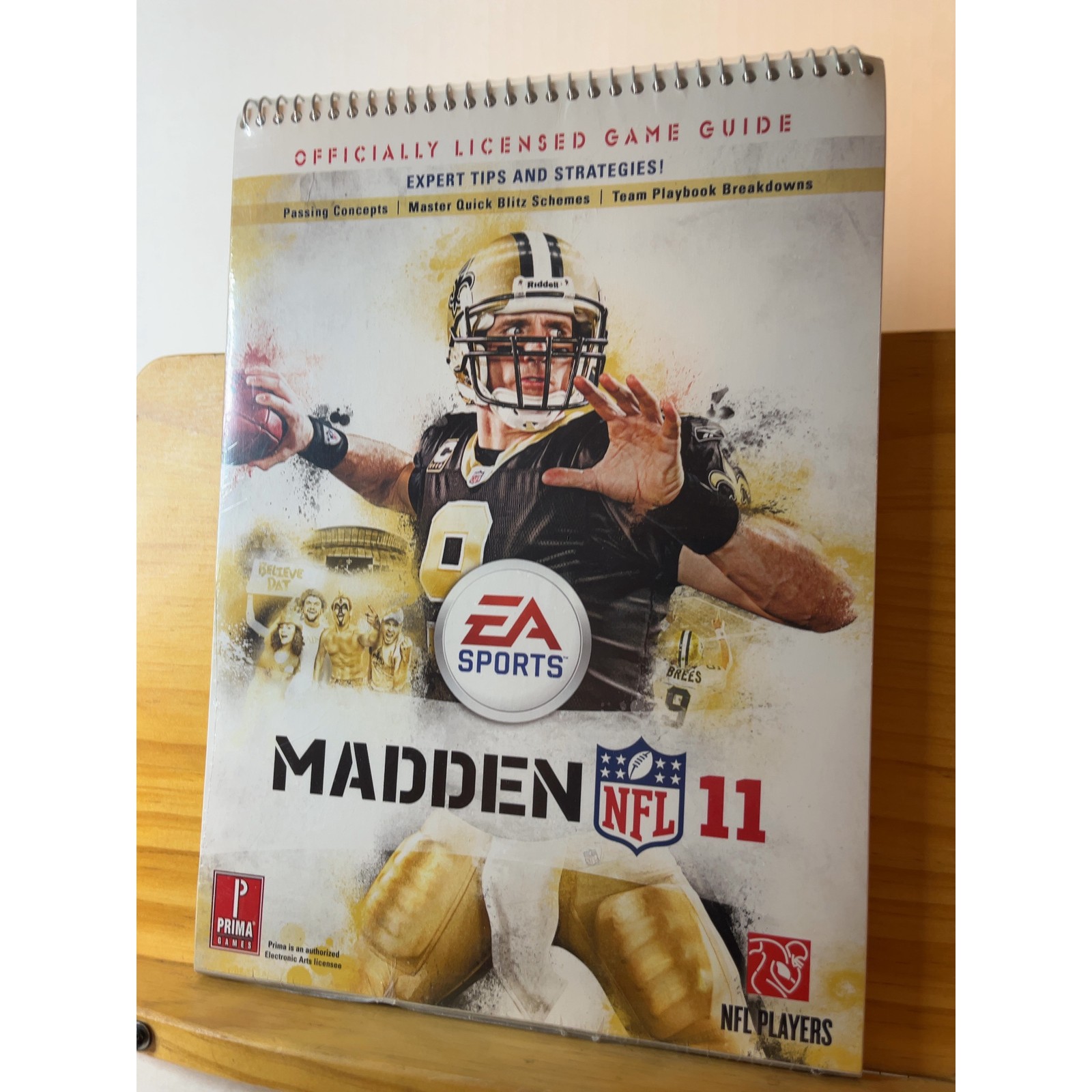 Madden NFL 11 Official Game Guide Prima Games 2010 - NEW - SEALED