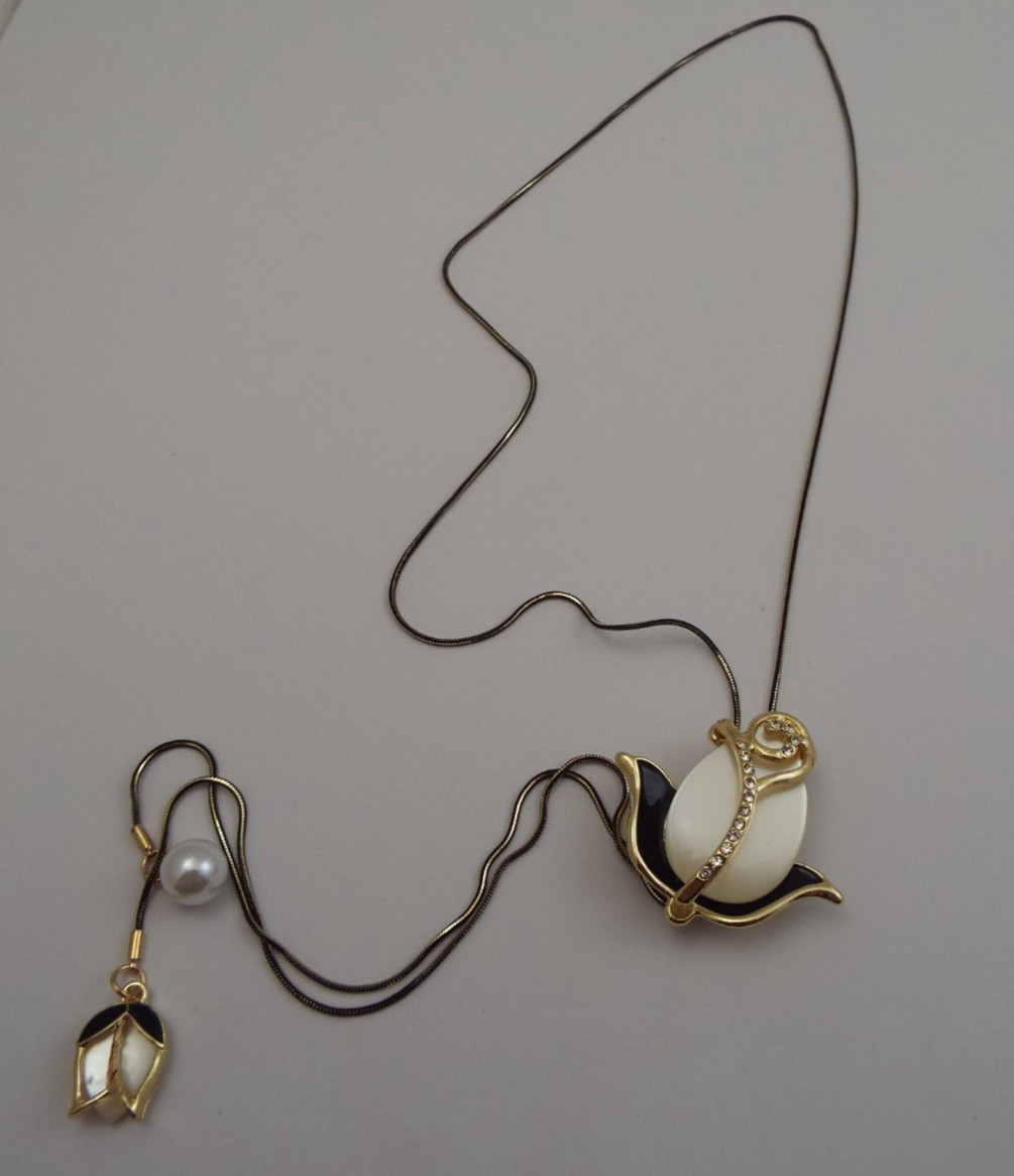 Rhinestone Tulip Flower Slide Adjustable Necklace (B7)
