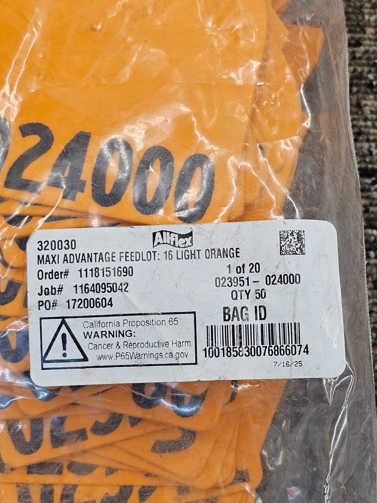 (QTY 50) Allflex 320030 Maxi Advantage Feedlot 16 Light Orange Ear Tag