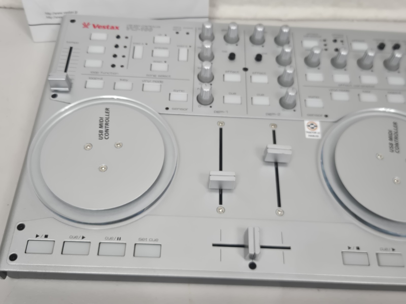 Vestax VCI-100 DJ MIDI Controller Professional Compact Digital Mixer